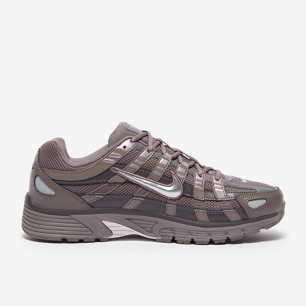◆正規品◆NIKE P-6000 CAVE STONE MEDIUM ASH◆関税込◆人気◆ Nike P-6000 