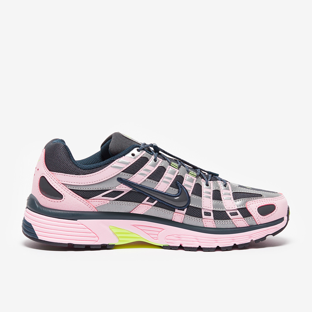 nike 240 women's