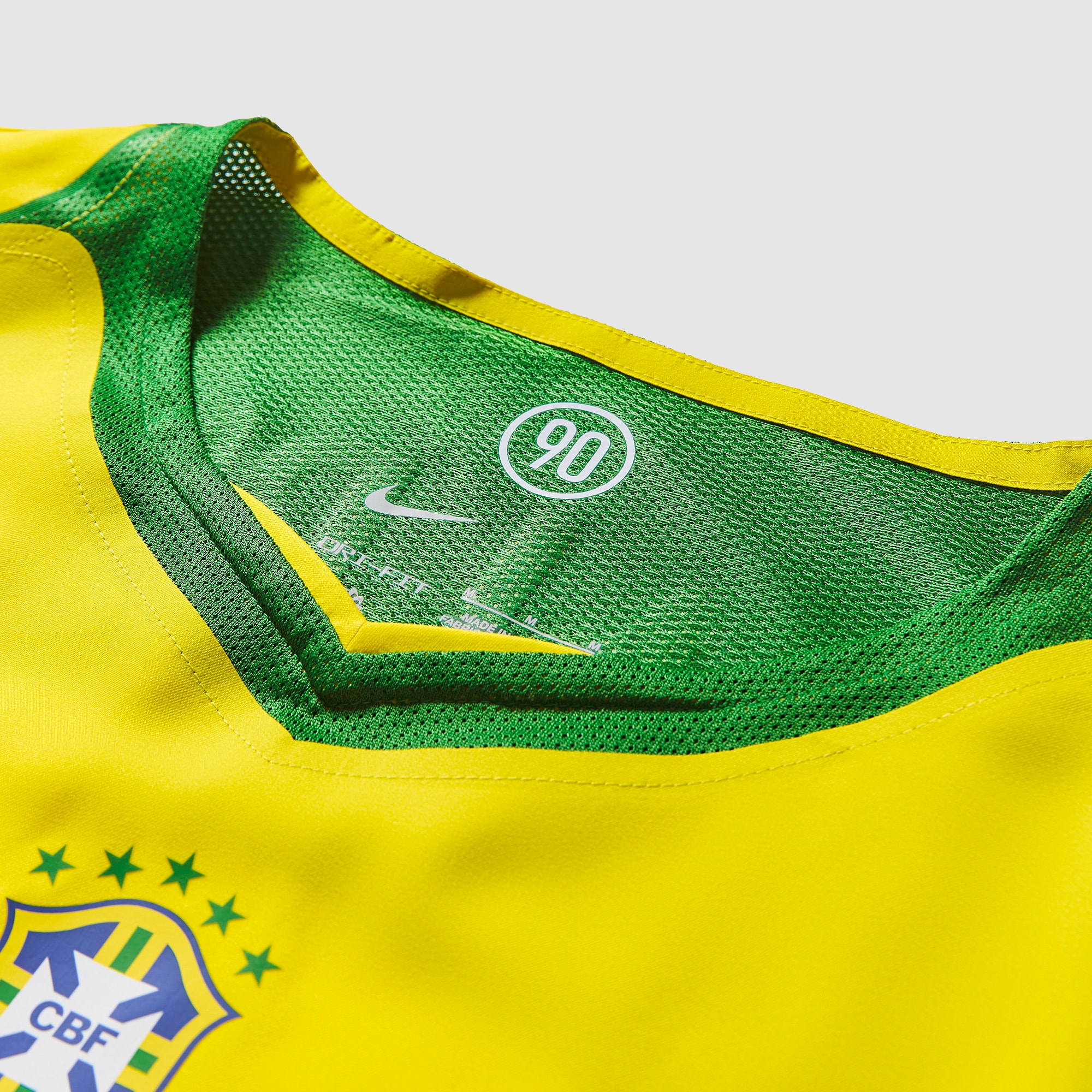 Nike Brazil 2004 Re-Issue Shirt With Ronaldinho 10 - Opti