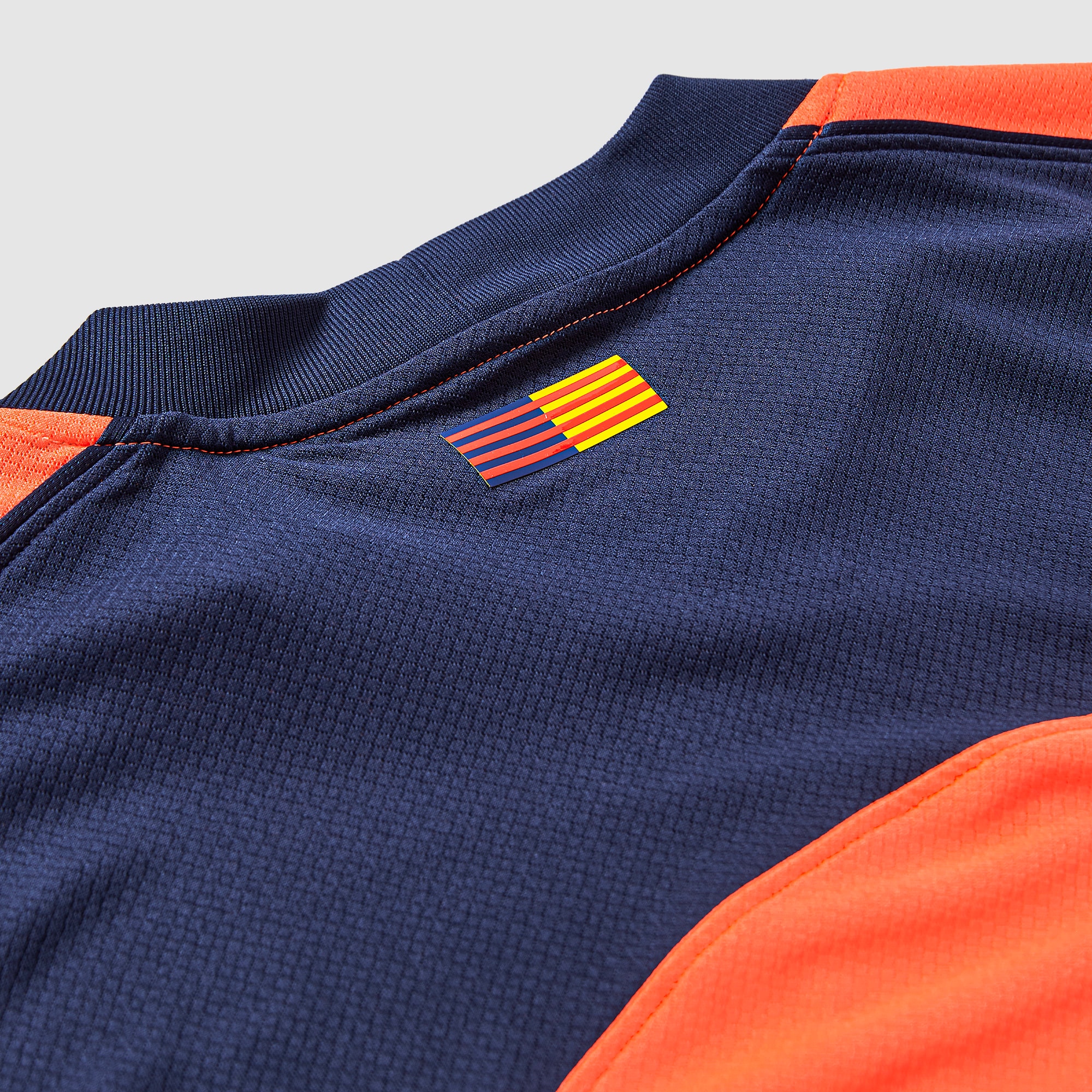 Nike FC Barcelona ピステ MEN'S M ネイビー FC Barcelona. Nike JP
