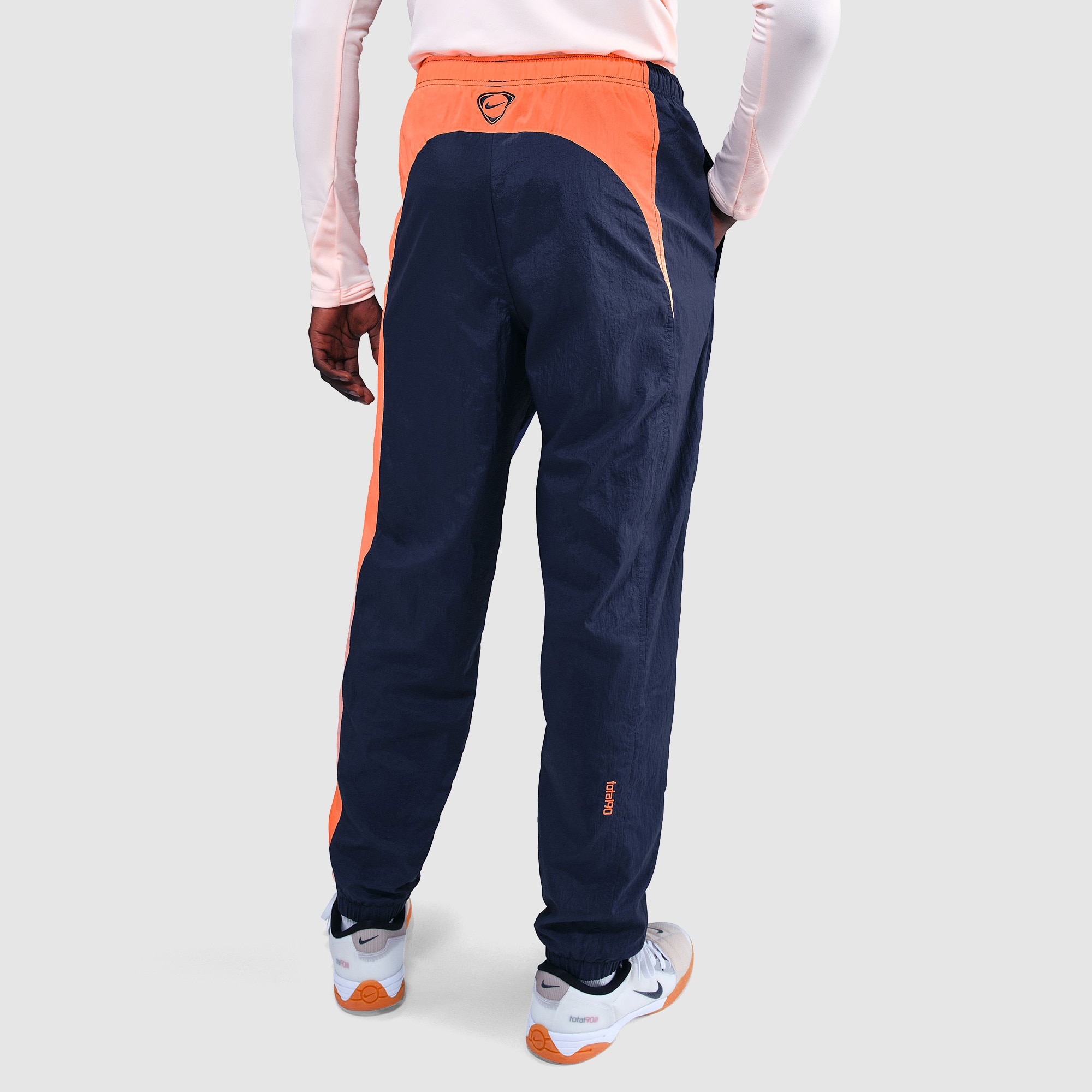 Nike FC Barcelona ウィンドブレーカー XSパンツセット Nike FC Barcelona 25/26 Total 90 Woven Third Track Pants