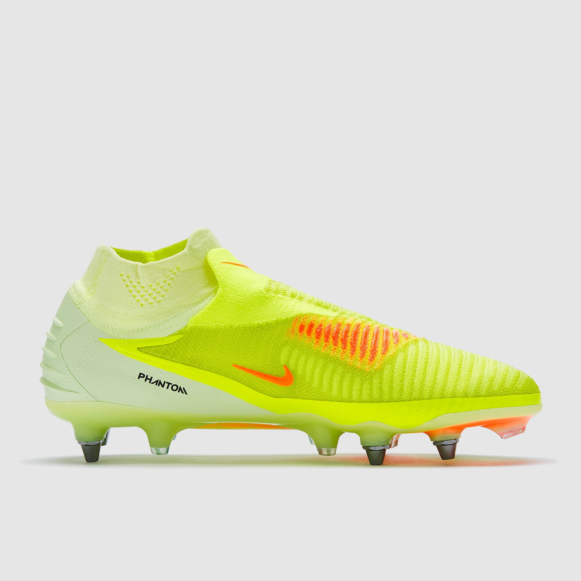 Nike Phantom Venom SGイエロー シューズ26cm Nike Phantom Venom SGイエロー シューズ26cm Nike Phantom Venom SG