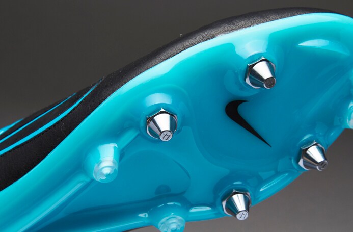 Nike Magista Opus Leather SG Pro Mens Boots Soft Ground