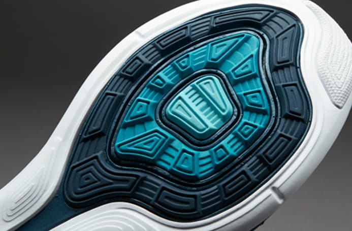 nike flyknit lunar blue