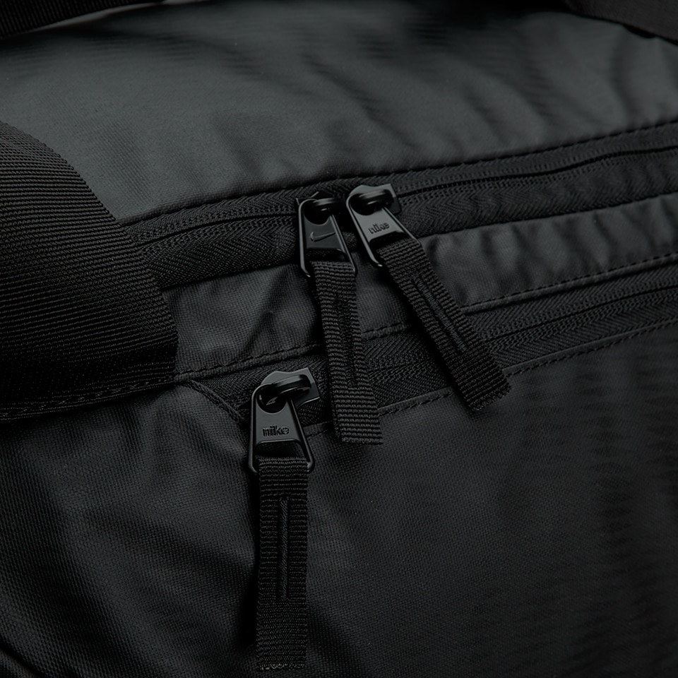 nike alpha adapt crossbody medium duffel bag