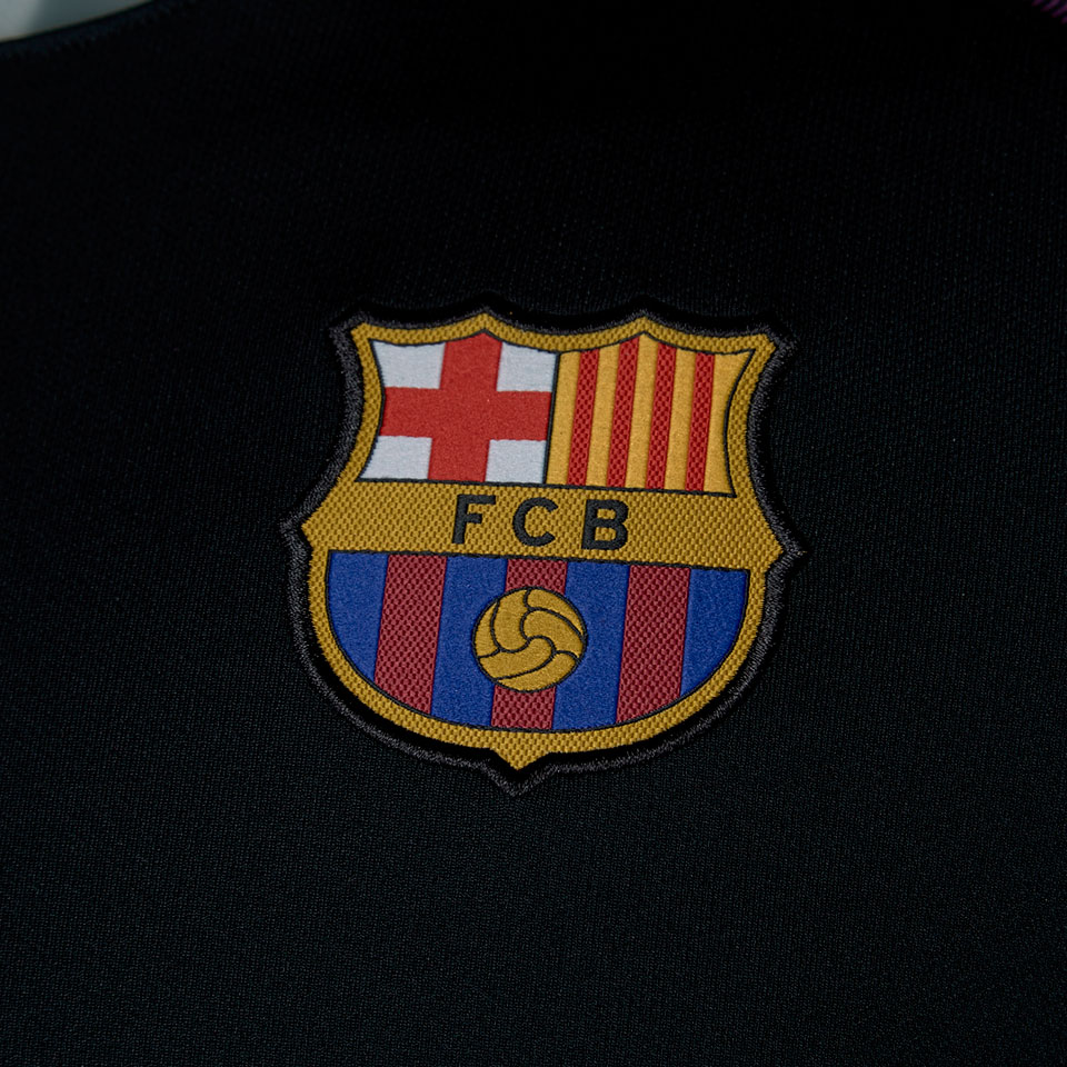 Maillot foot - FCB - taille M (D'occasion) à Sainte-Croix pour CHF 3