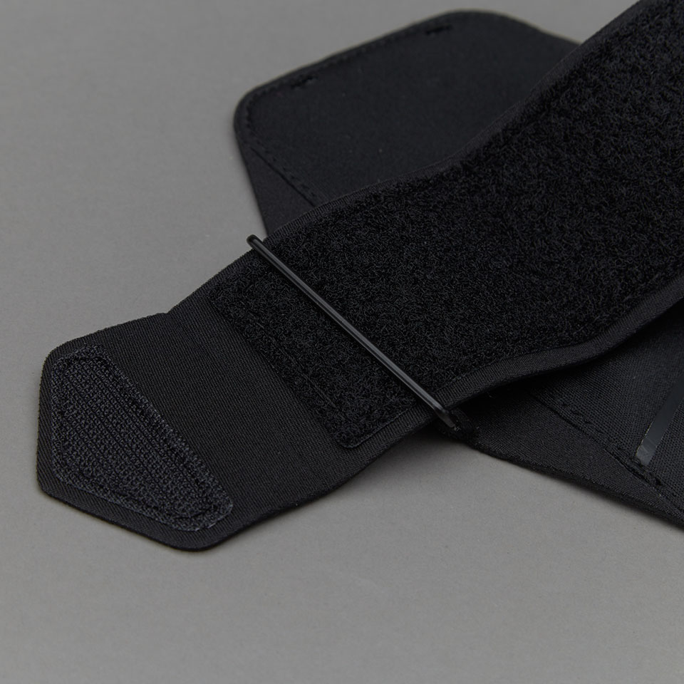 Nike Lean Arm Band Black/Black/Silver Accessories RN.65082B