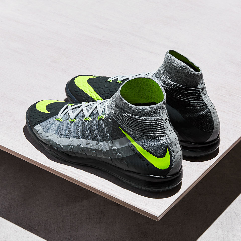 Nike HypervenomX Proximo II DF IC - Mens Boots - Indoor