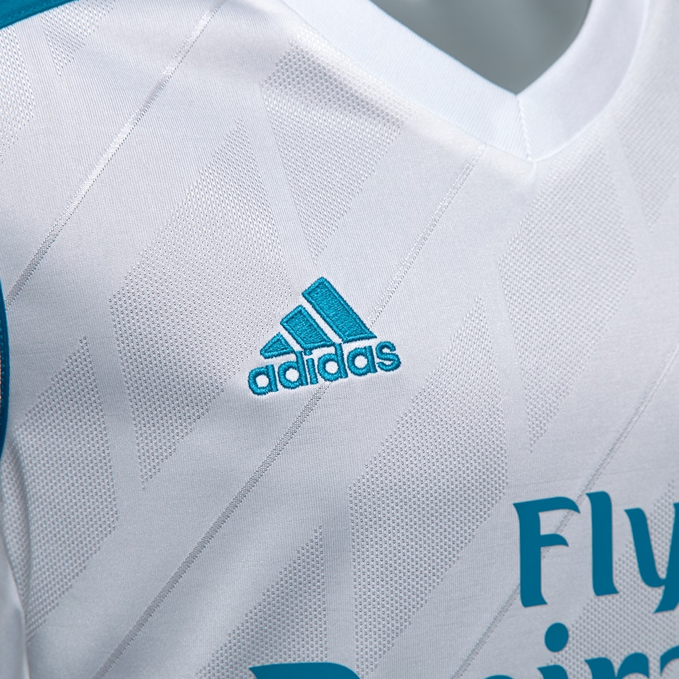 Real Madrid 2017/18 adidas Home Shirt - SoccerBible