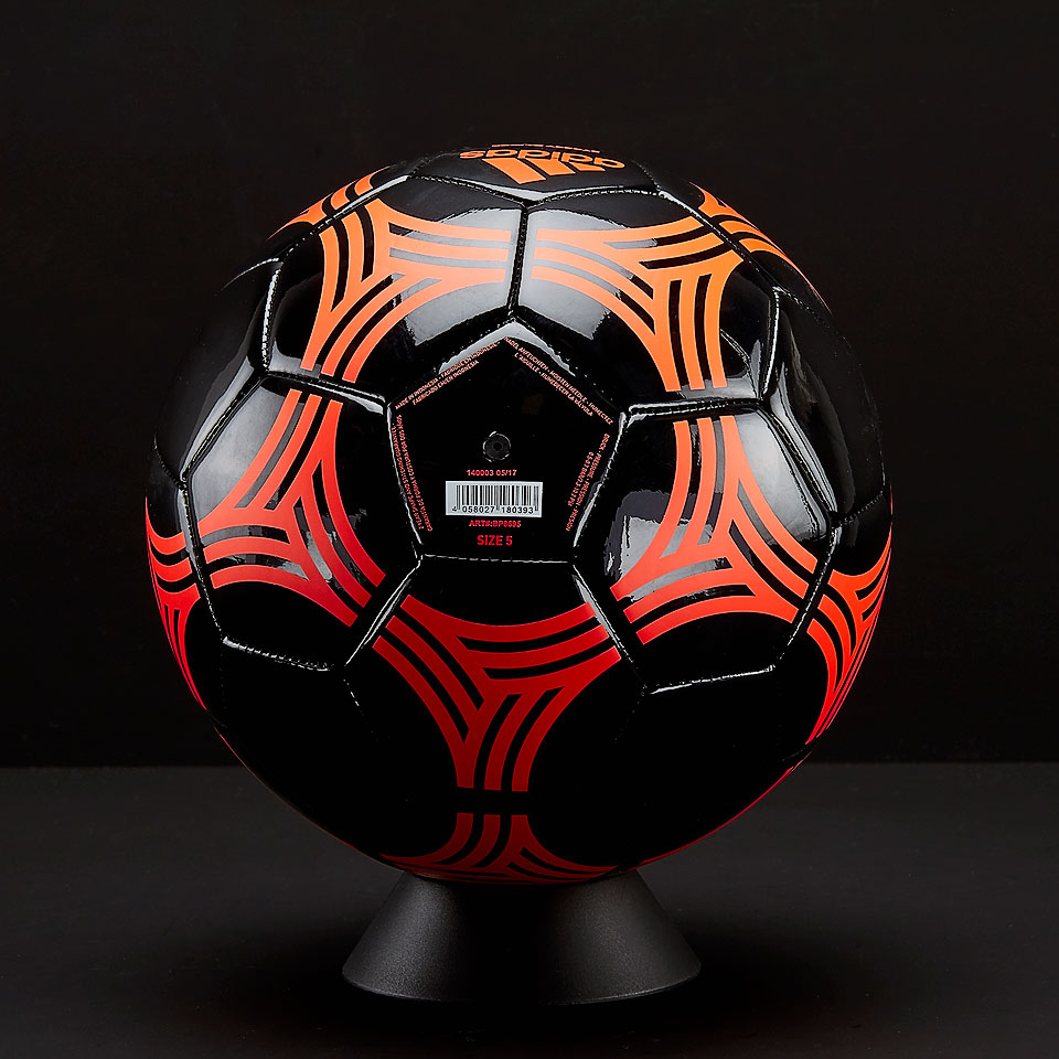 Despedida Naturaleza petróleo Balones de fútbol- Tango Street Glider - Negro/Rojo Solar | Pro:Direct  Soccer