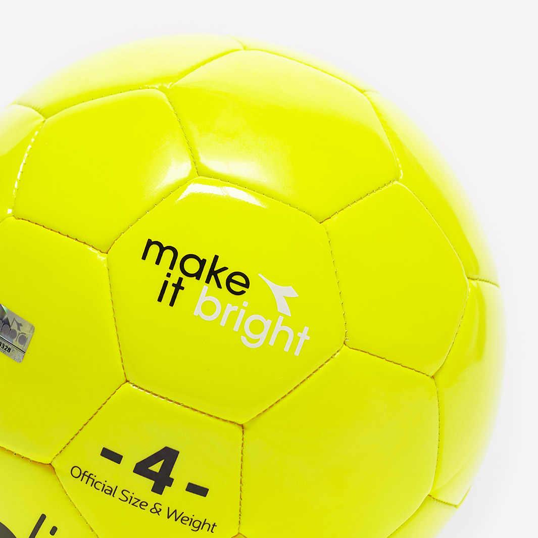Pallone Da Calcio Diadora - Marchio Italiano Dal 1948 - Taglie 3-5, Modelli Samba E Azzurri, Varie Fasce Prezzo