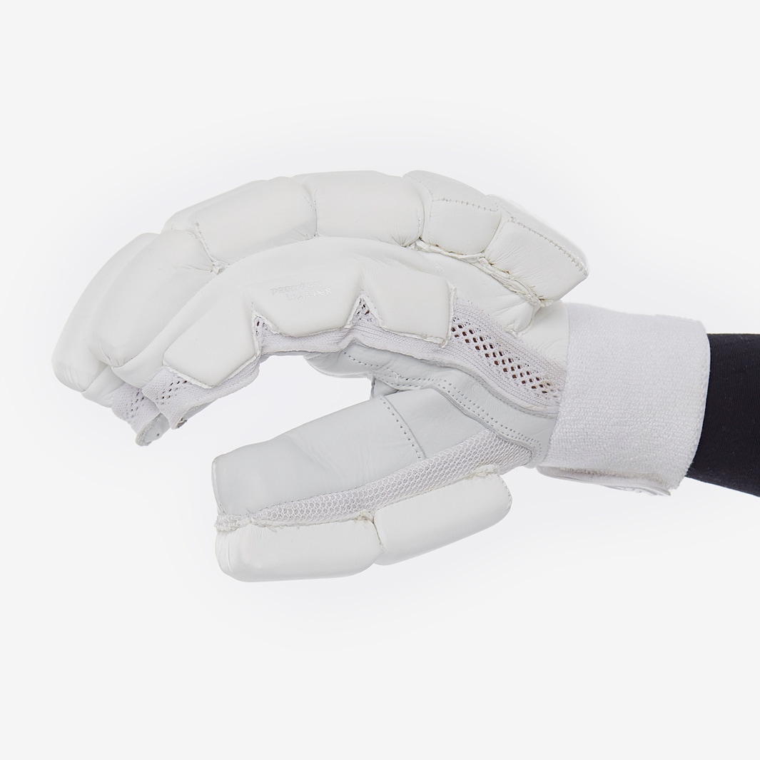 Chase R7 RH Batting Gloves White Batting Equipment ProDirect Cricket