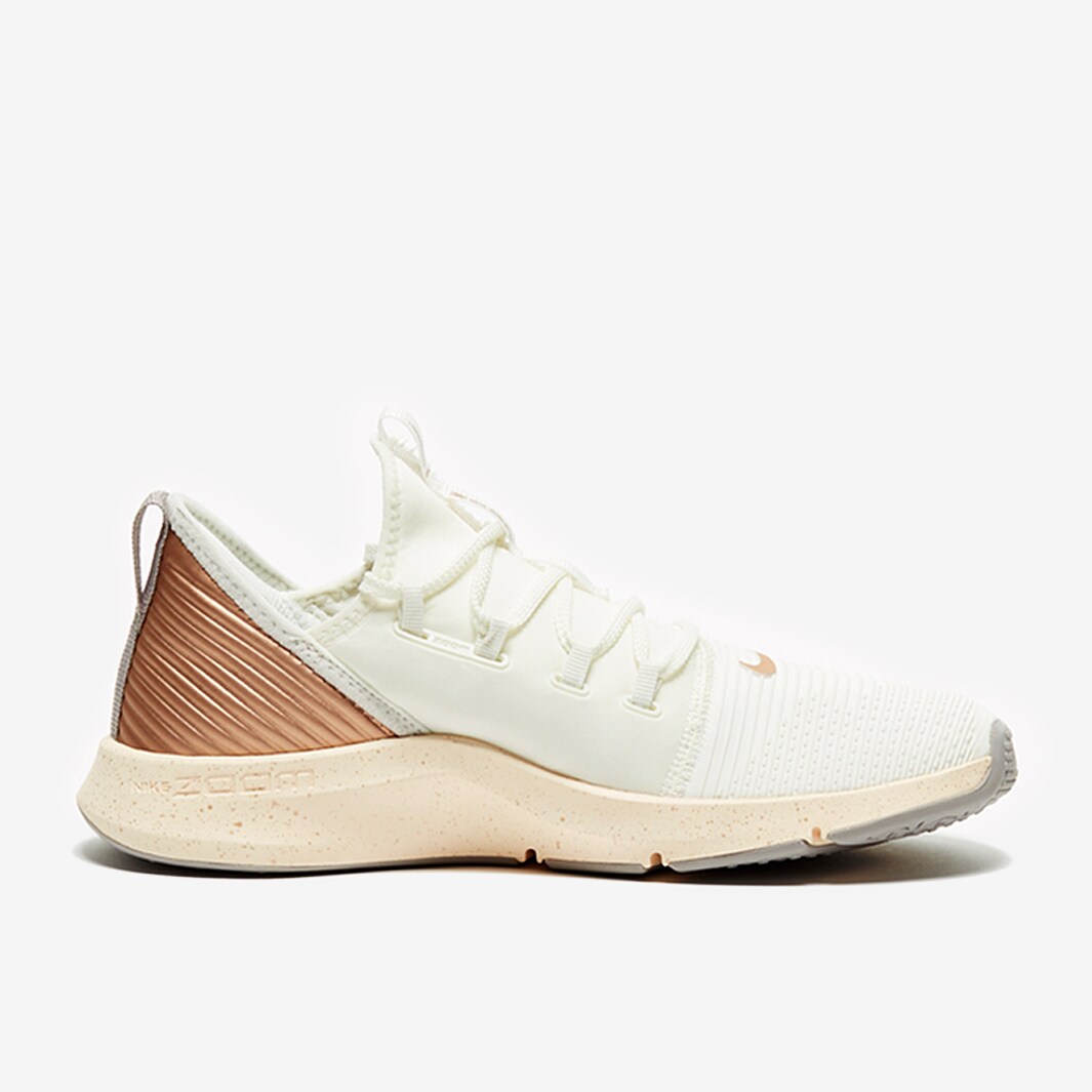 Nike air zoom elevate mtlc best sale