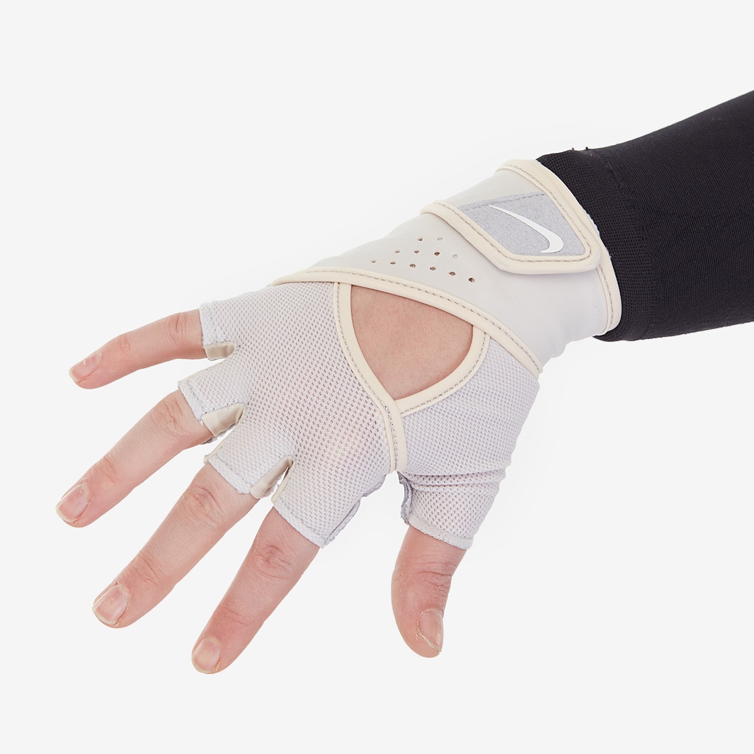 nike women's gym premium fitness gloves