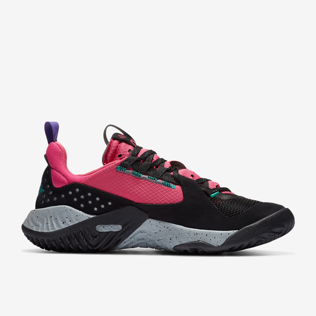 jordan delta black pink