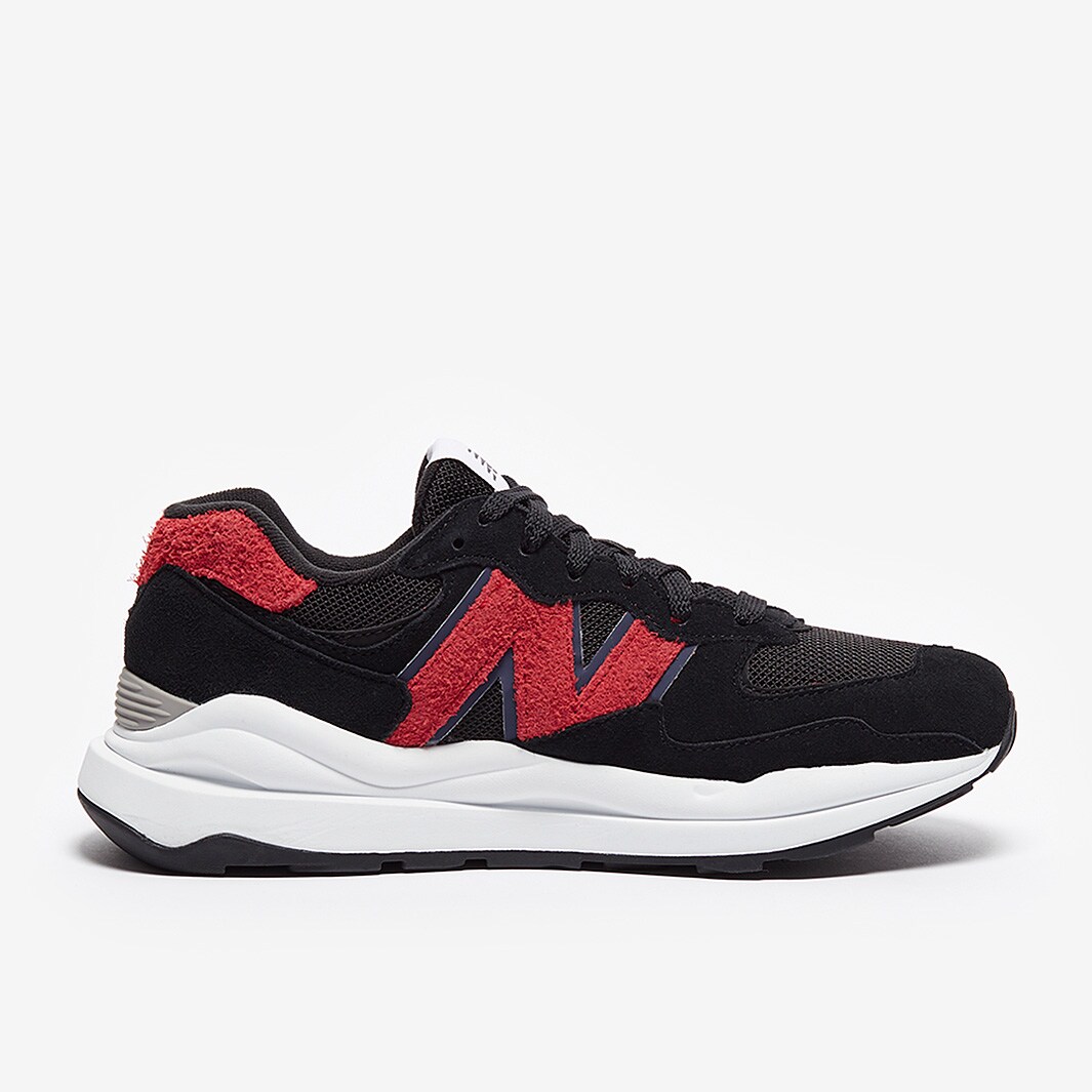 New Balance 5740 Black Trainers Mens Shoes