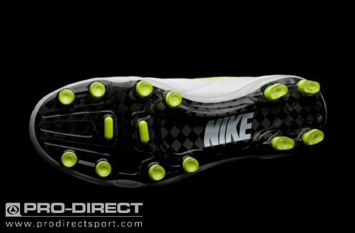 Supreme Soccer Shoes : Tiempo Legend IV Elite Nike
