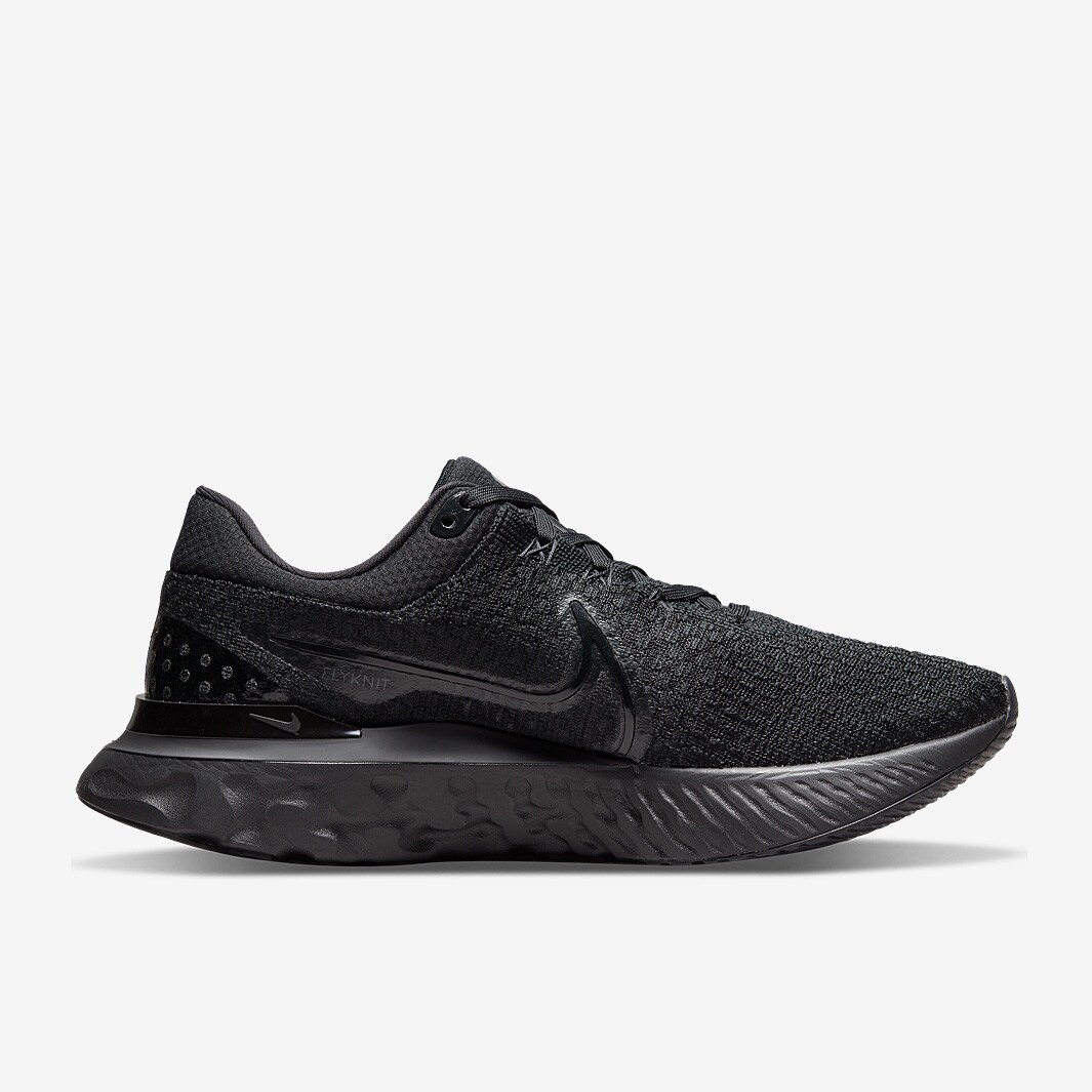 Nike on sale react black