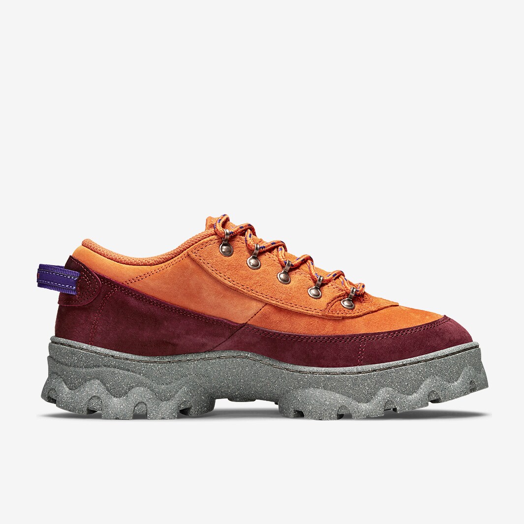 nike lahar low womens