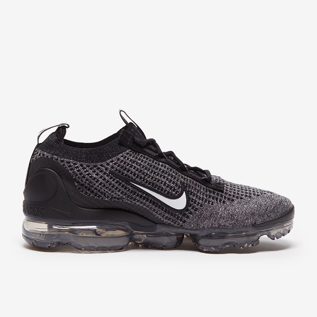 mens black vapormax trainers