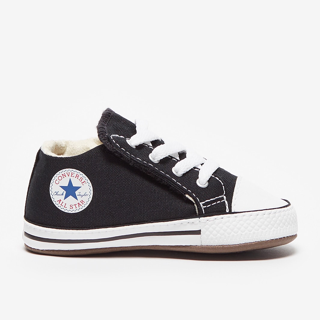 Infant converse crib deals shoes