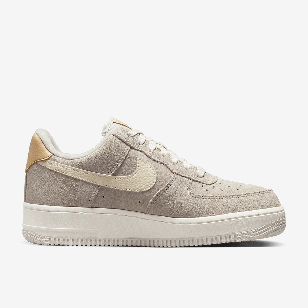 Nike Sportswear Damen Air Force 1 '07 Light Bone/Coconut Milk/Sesam