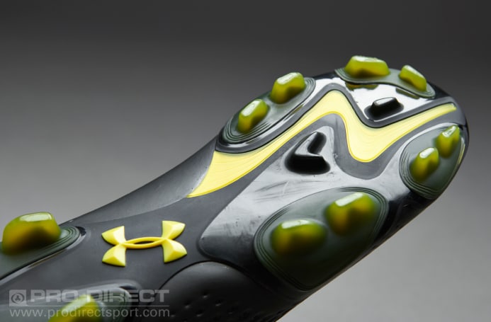 under armour soccer cleats black