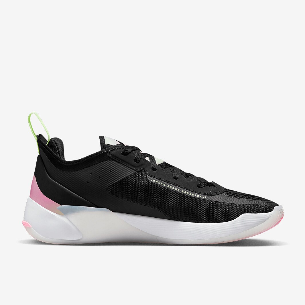 JORDAN LUKA 1 'BLACK LIME GLOW' ナイキジョーダン Neon Accents Shine Through On This Rave-Ready Jordan Luka 1