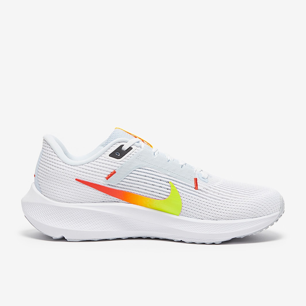 Nike Womens Air Zoom Pegasus 40 - White/Picante Red-Blue Tint-Laser ...