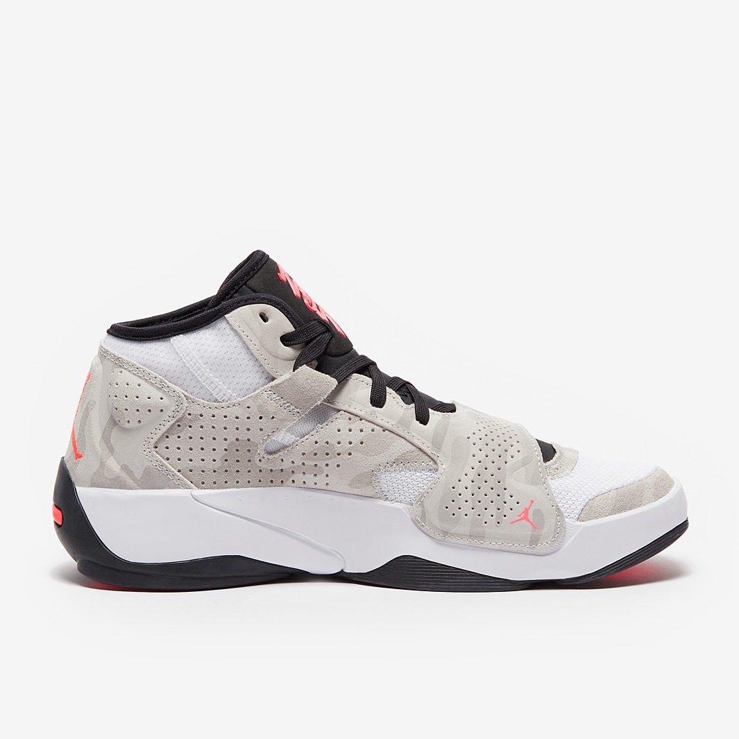Nike Zion 2 White/Flash Crimson29cm箱無し Nike Zion 2 White/Flash Crimson29cm箱無し - メルカリ