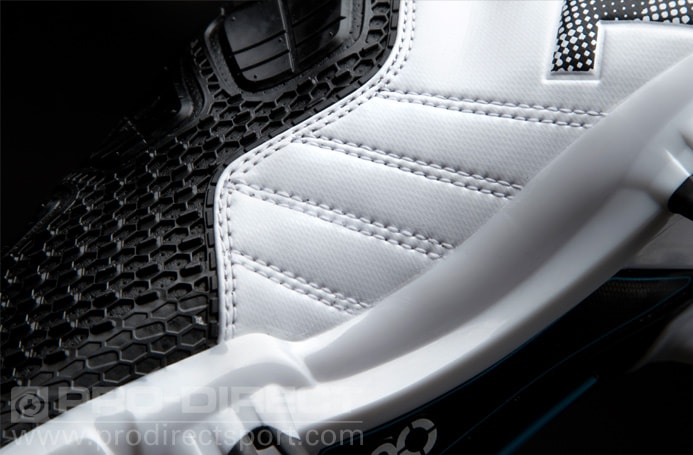 Nike Soccer Shoes - Nike Total 90 Strike III FG - Firm