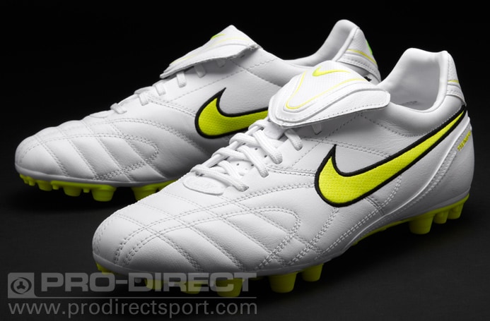 Nike - Mens Football Boots - Tiempo Mystic III AG Soccer