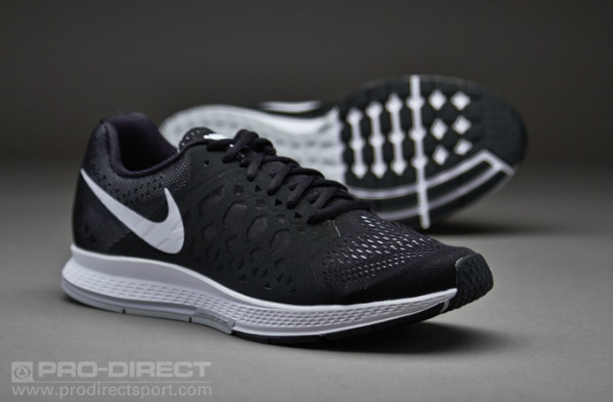 Deportivas Nike- Zapatillas de correr- Zapatillas Nike Pegasus -Negro-Blanco | Pro:Direct