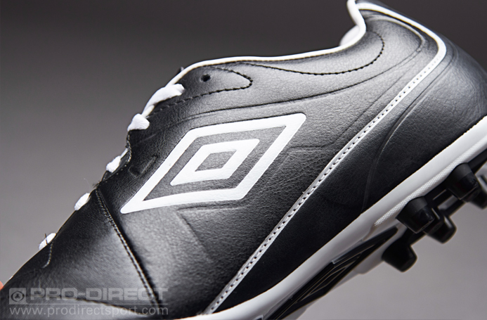 Umbro Botas de fútbol Speciali Eternal Pro HG Negro | Goalinn