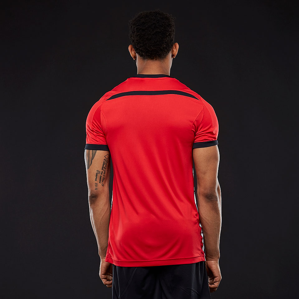 Maillot Southampton Domicile 2017/18 : Maillots de foot et Maillot Southampton Domicile 2017/18 : Maillots de foot et