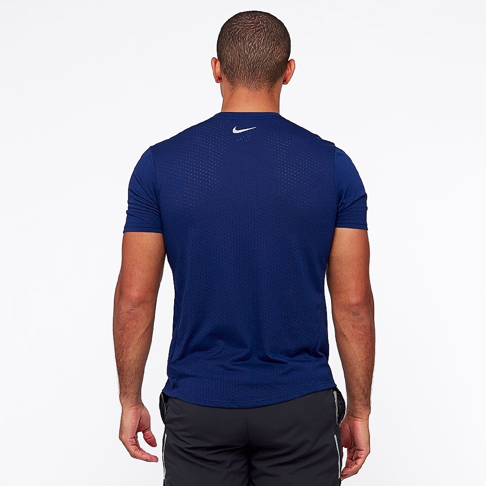 nike breathe rise 365 short sleeve