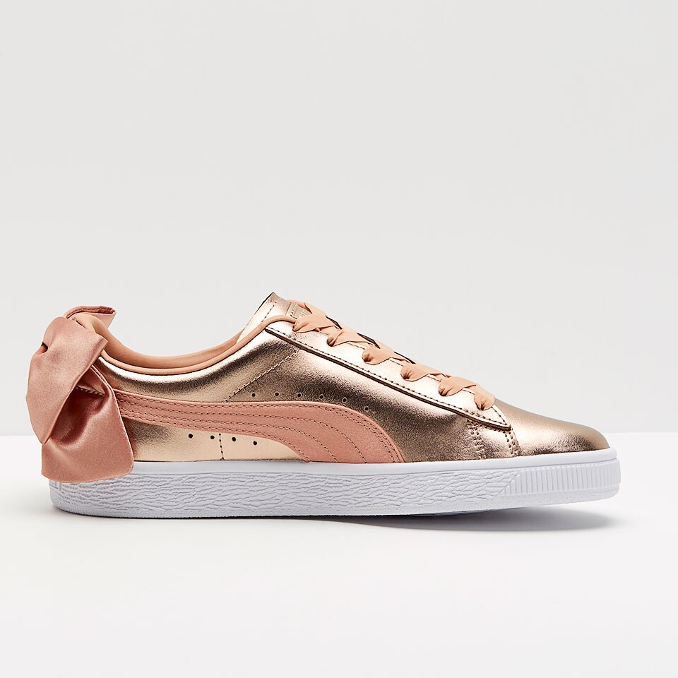 Puma basket bow on sale luxe