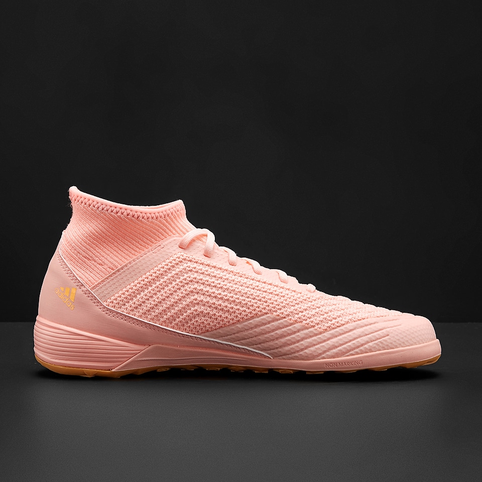 predator tango 18.3 trainers