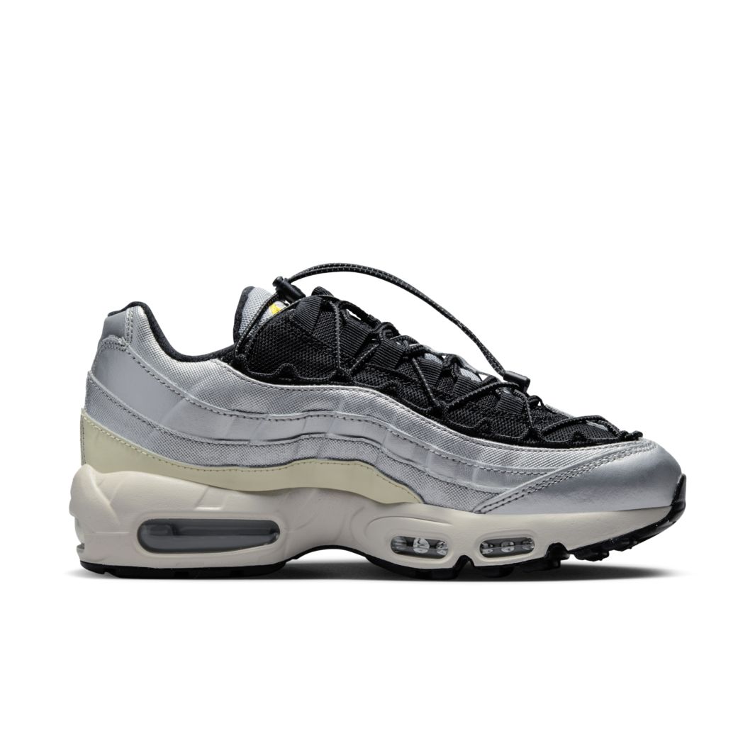 womens nike 95 trainers