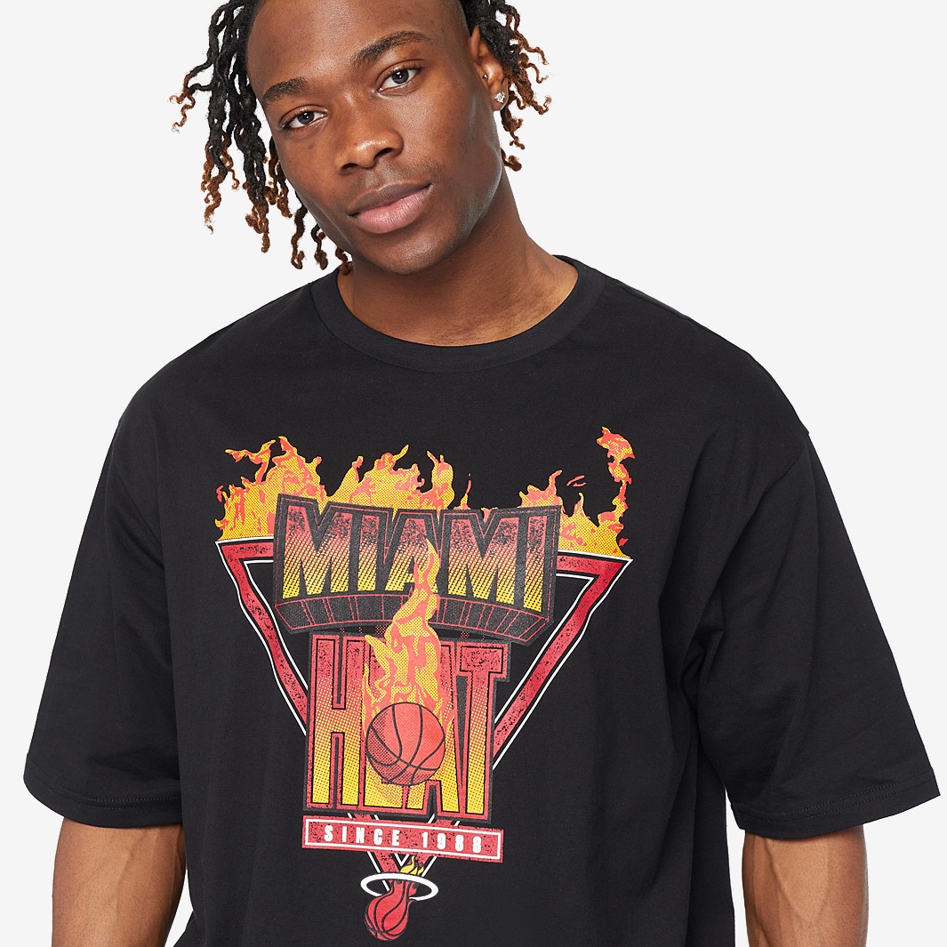 Miami Heat Retro T Shirt Mitchell Ness Miami Heat Oversized Logo