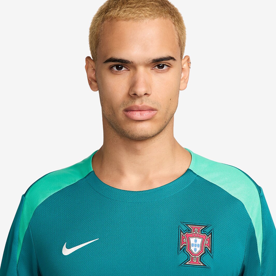 Nike ポルトガル2024Dri-FIT Strike SS top Mサイズ Nike ポルトガル2024Dri-FIT Strike SS top Mサイズ