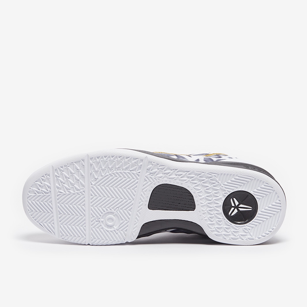 シューズ(男性用) Kobe 8 GIGI Kobe8(換Gigi 8.5), 男裝, 鞋, 波鞋- Carousell