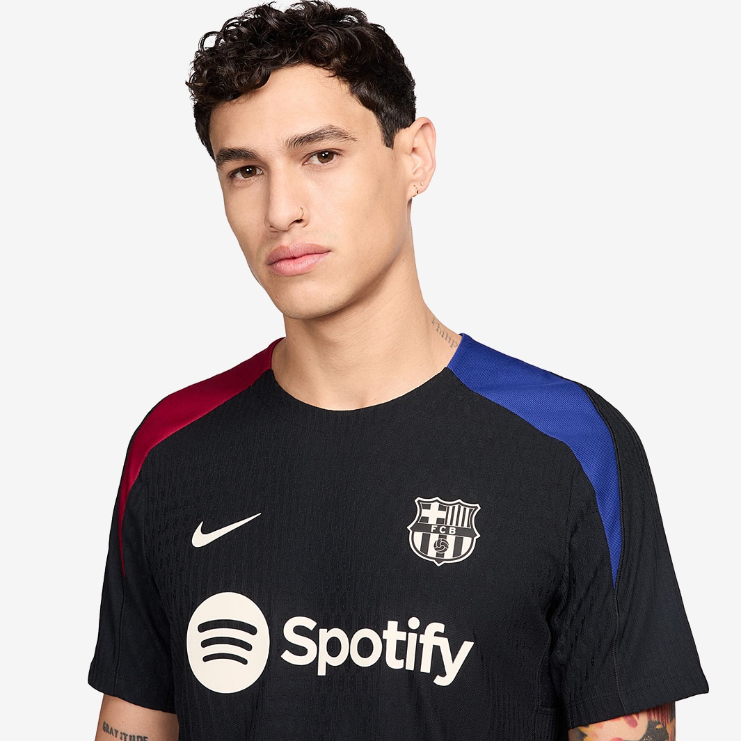 Nike Barcelona Dri-Fit Strike L/S 1/4 Zip Drill Top - red/navy/gold  2023-2024