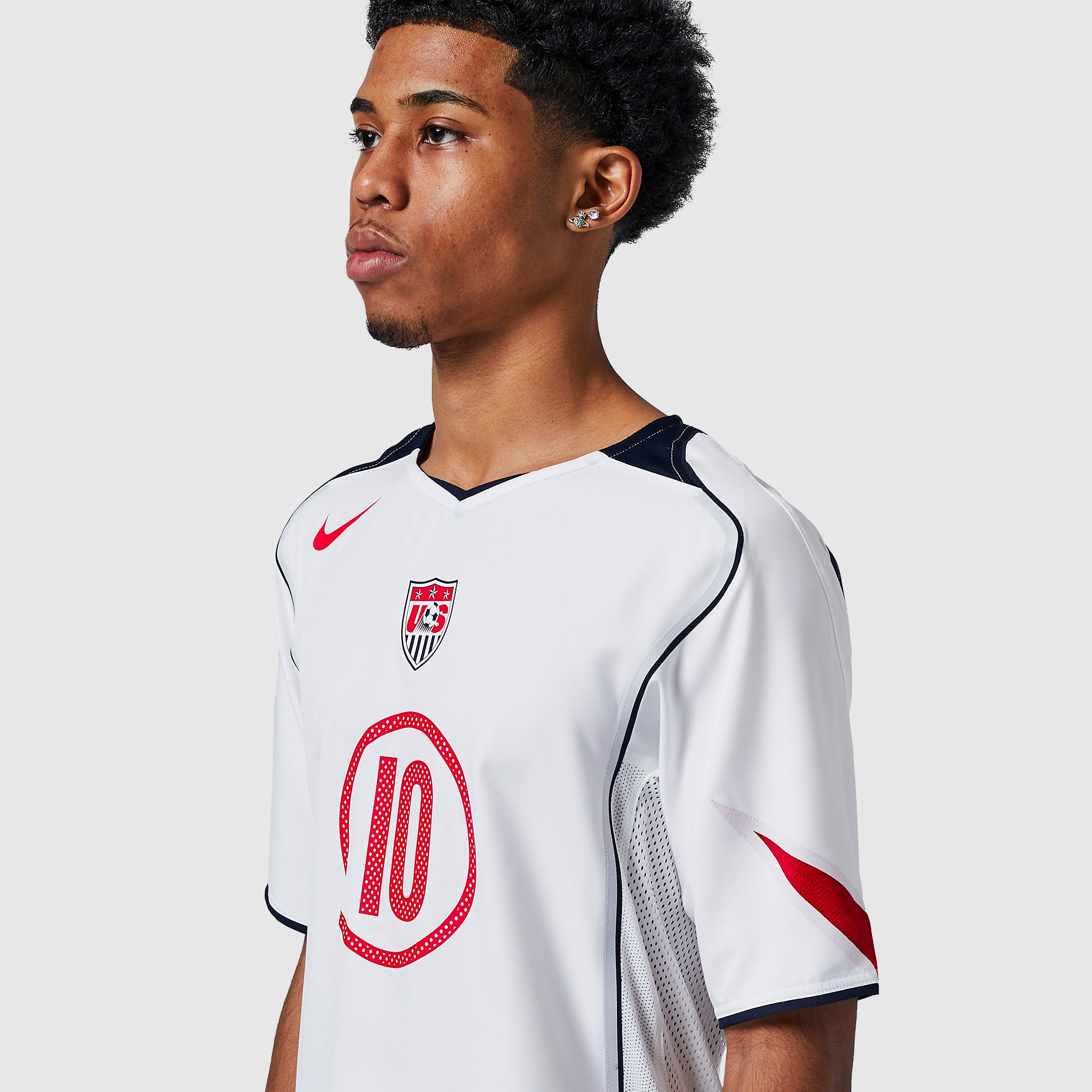 Nike USA 2004 Re-Issue Shirt With Donovan 10 - White/College Navy