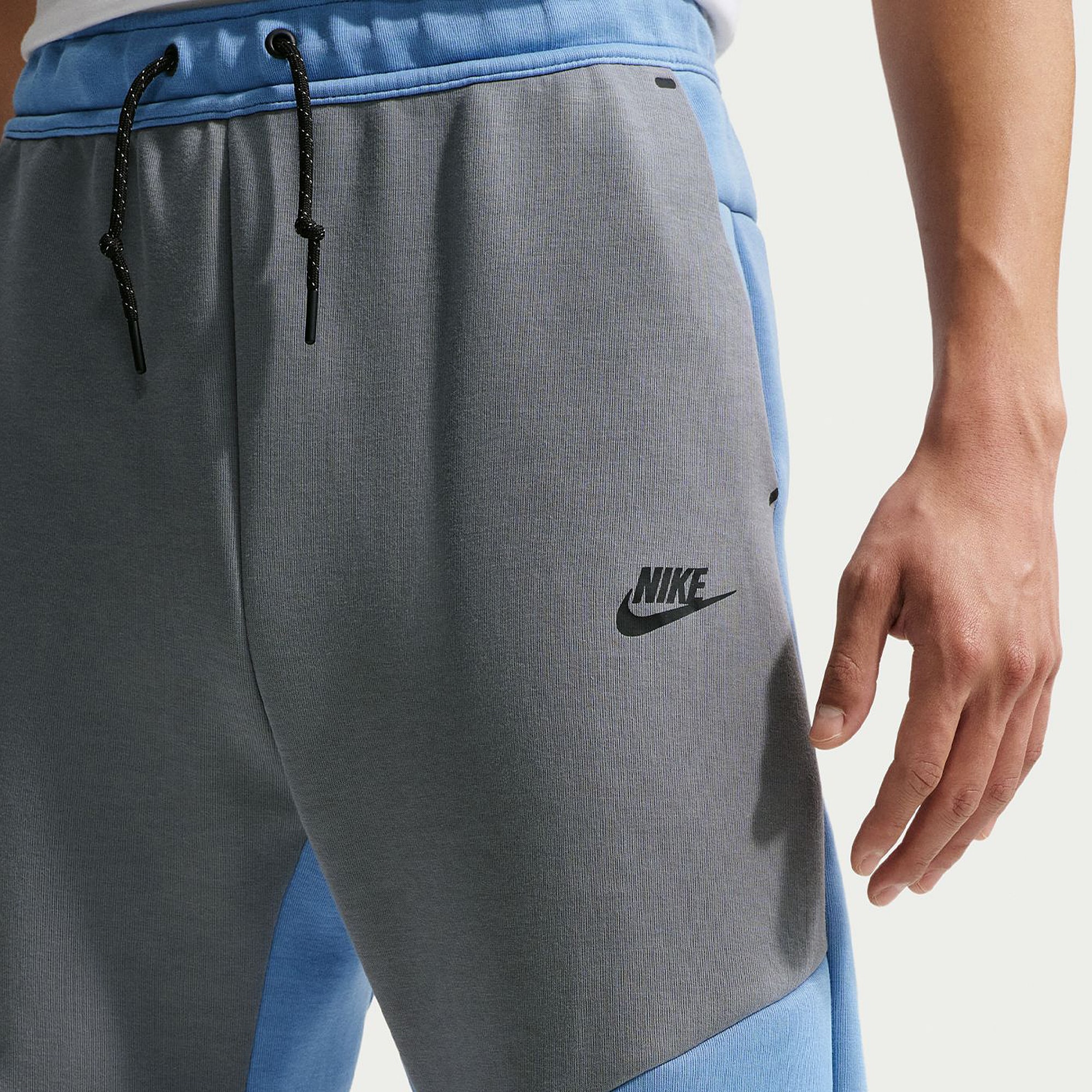 nike tech jogging fit