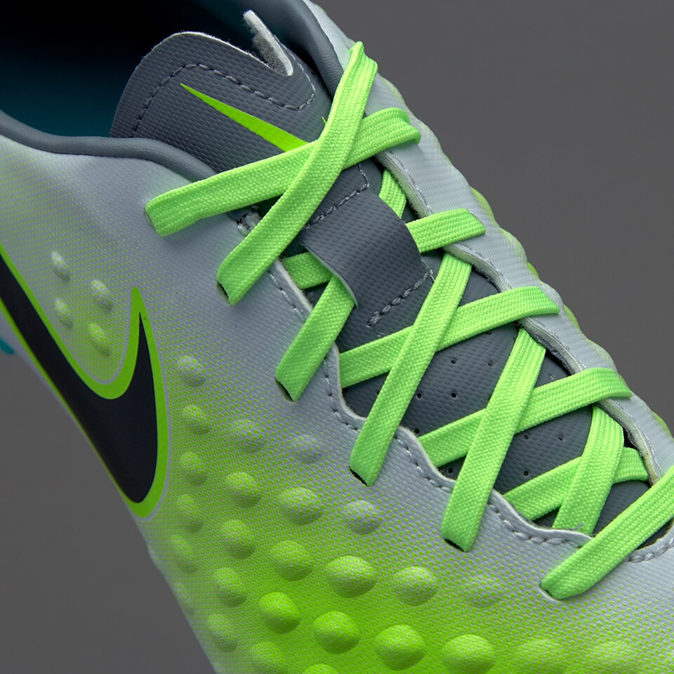 magista onda cleats