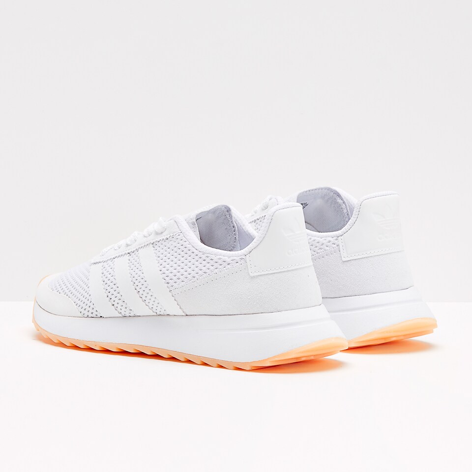 Womens Shoes - adidas Originals Womens Flashback - FTWR White - S80612 | Pro:Direct Soccer