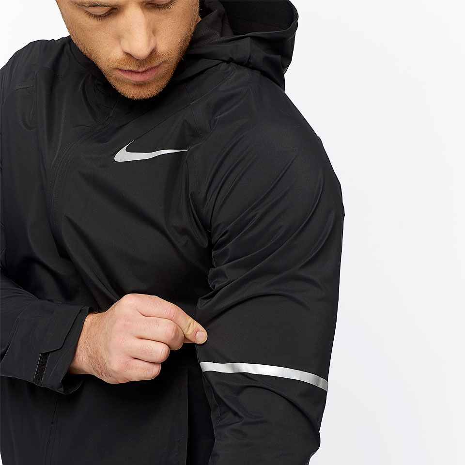 Nike zonal aeroshield men's best sale running jacket