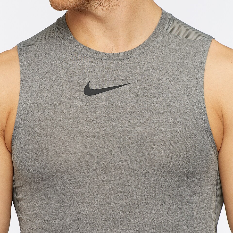 nike pro sleeveless compression shirt