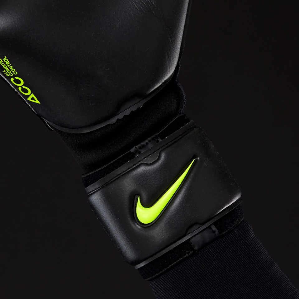 volt nike vapor grip 3